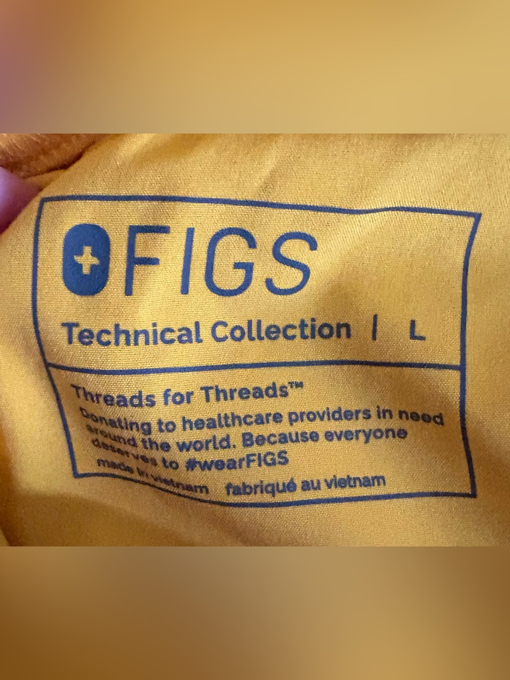 Figs Zamora Joggers Size Large in Emergency Yellow - Picture 4 of 4